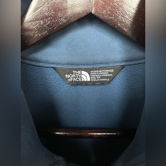 The North Face Apex Softshell Jacket - Picture 3 of 3